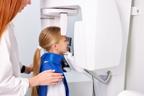How To Know if Your Child Needs Early Orthodontic Treatment