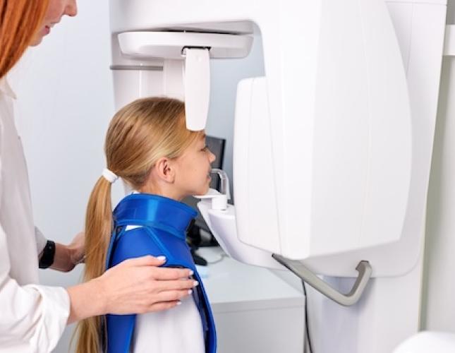 How To Know if Your Child Needs Early Orthodontic Treatment